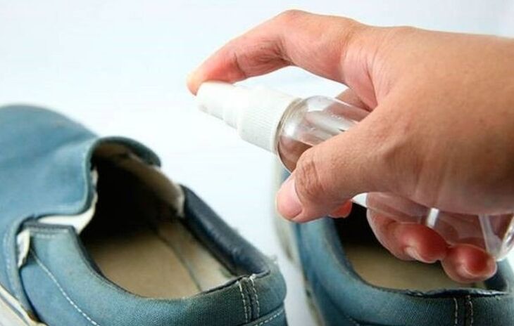 treatment of fungus on shoes