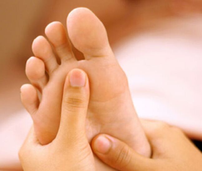A fungal infection primarily manifests as peeling skin on the feet and itching. 